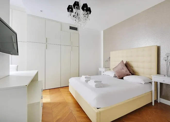 Appt Avenue Montaigne - Champs Elysees 2bd - 4p Lejlighed Paris