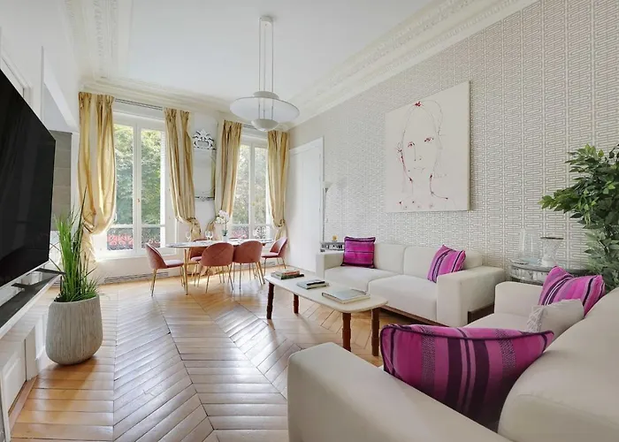 Appt Avenue Montaigne - Champs Elysees 2bd - 4p *